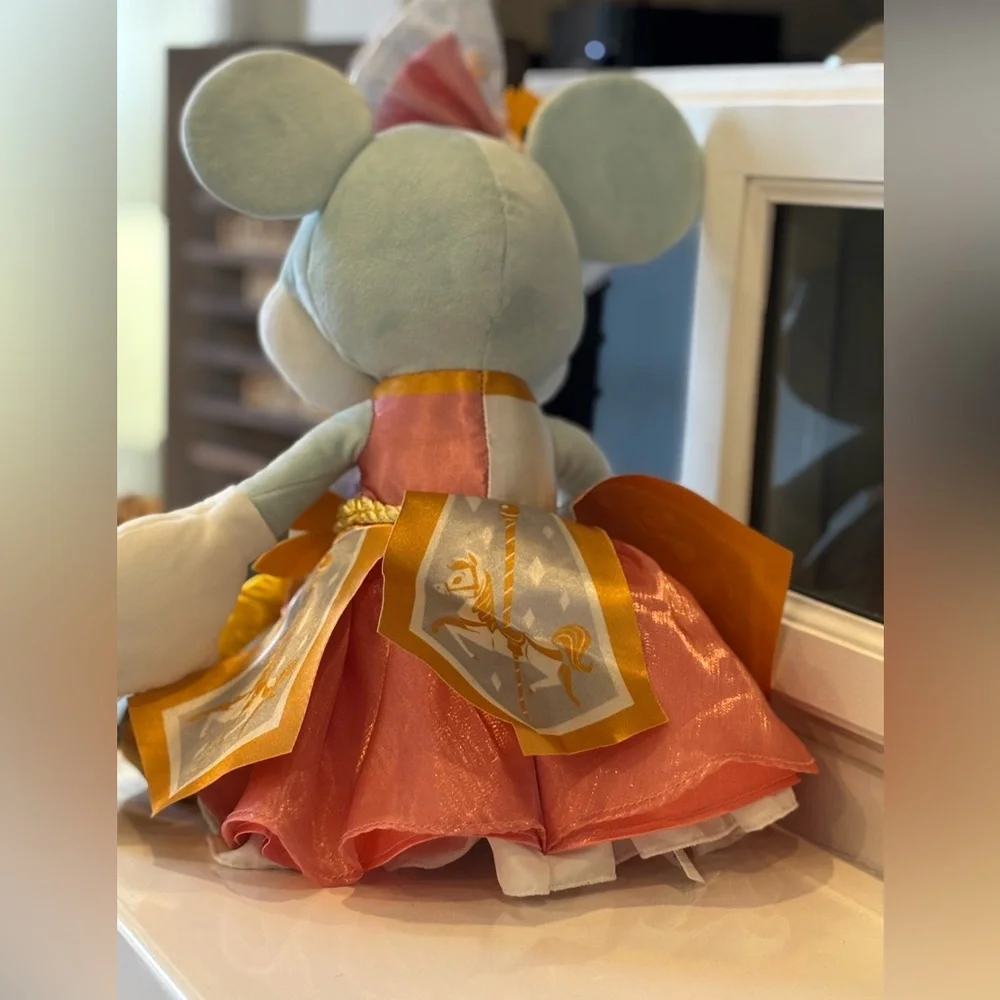 NWT Disney’s Main Attraction Stuffed Animal. King Arthur’s Court Minnie Mouse.